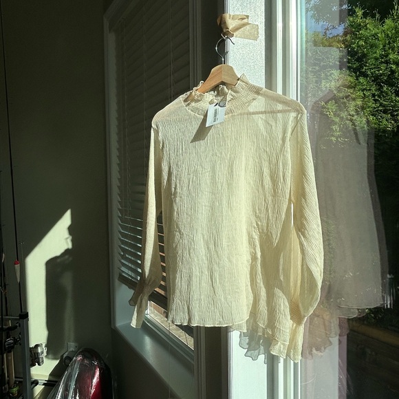 NEW oak and fort high neck sheer pleated long sleeve blouse - Picture 5 of 11